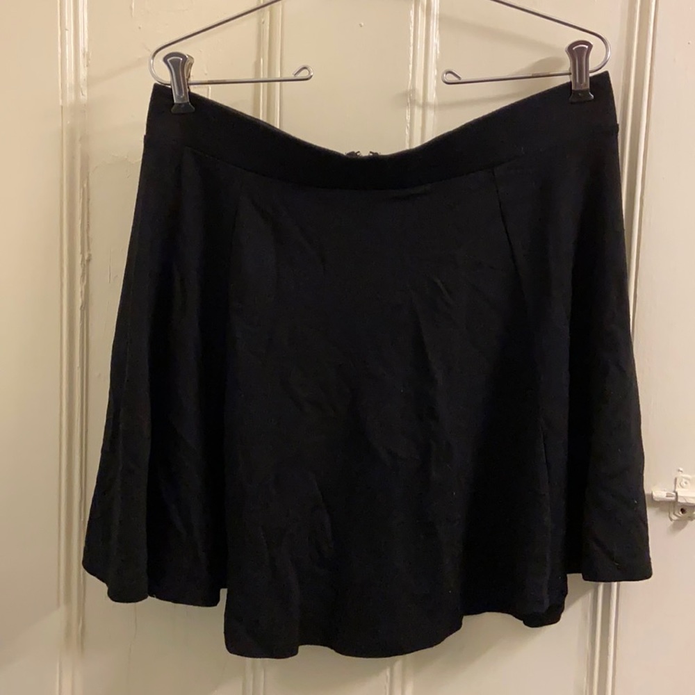 H&M Divided black skater skirt sz L zipper back